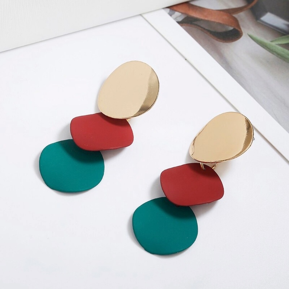 New Ivonne Destination Geometric Hanging Earrings